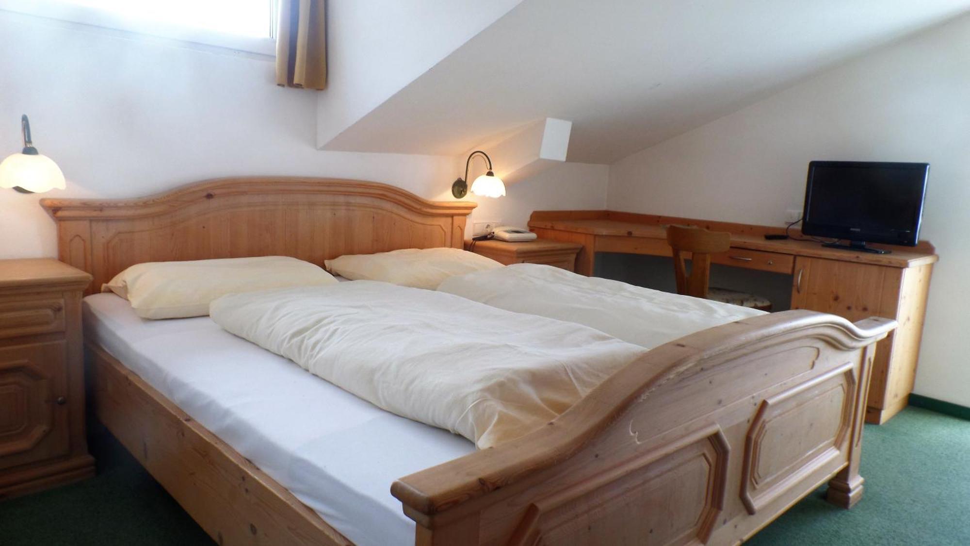 אנטרמויה Hotel Puetia מראה חיצוני תמונה
