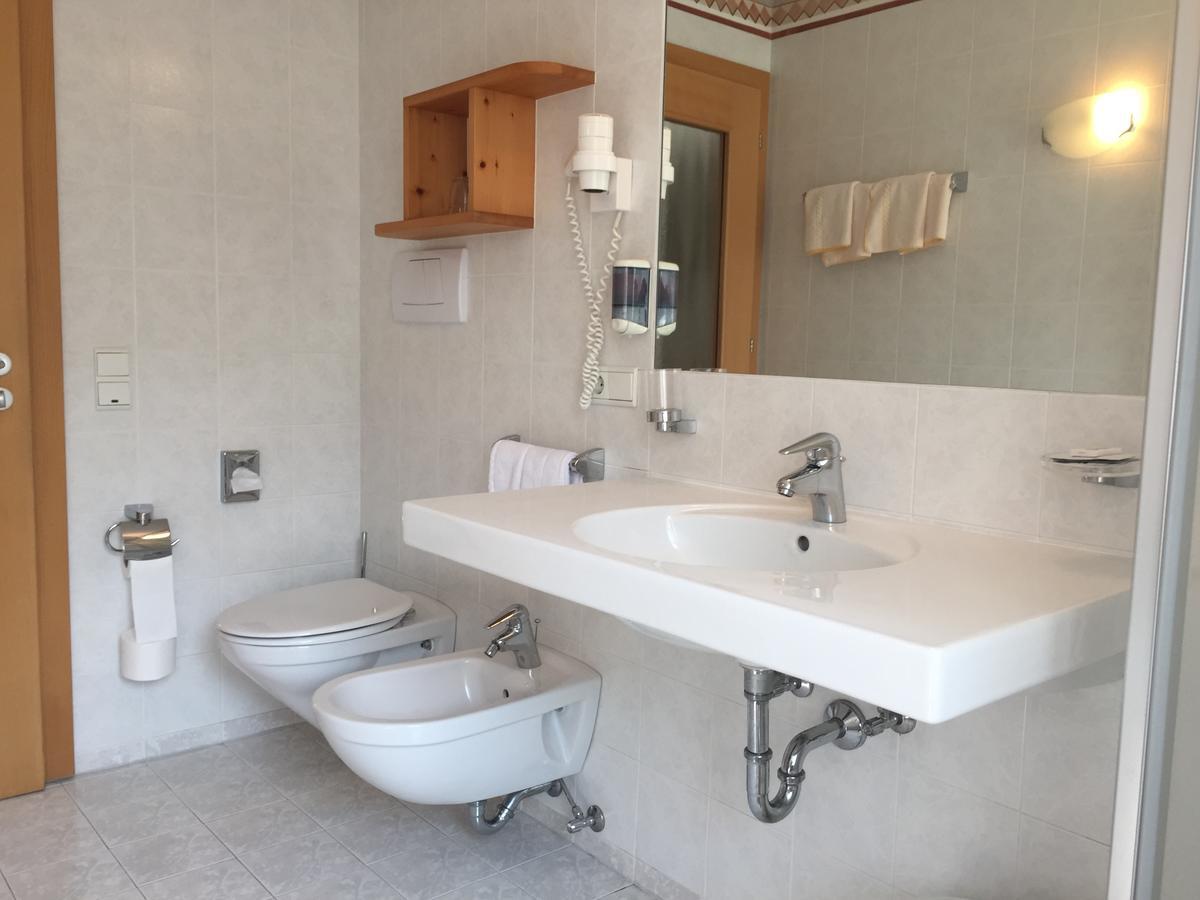אנטרמויה Hotel Puetia מראה חיצוני תמונה