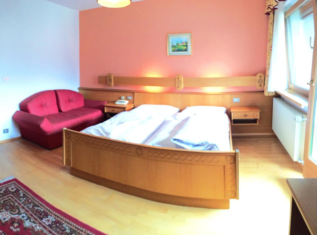 אנטרמויה Hotel Puetia מראה חיצוני תמונה
