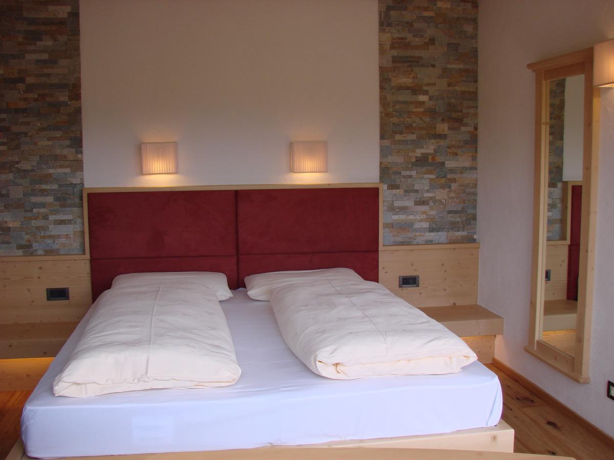 אנטרמויה Hotel Puetia מראה חיצוני תמונה