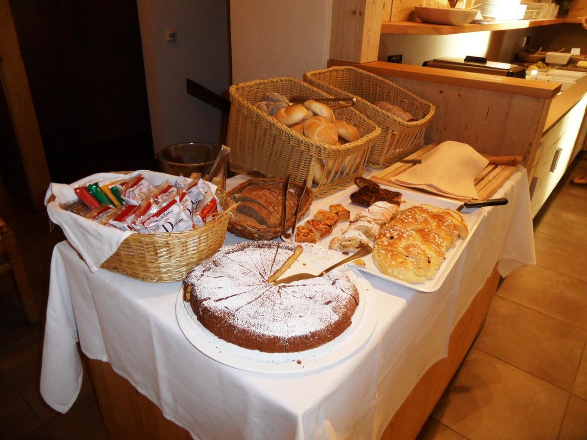 אנטרמויה Hotel Puetia מראה חיצוני תמונה